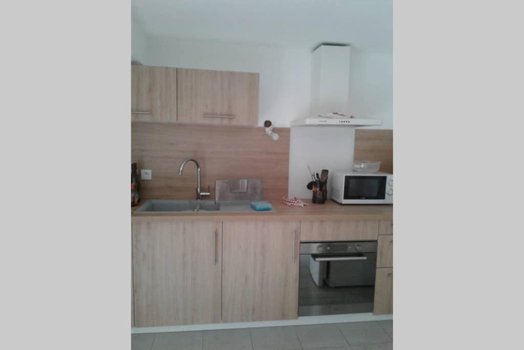 Les Champs Apartamento Cernoy-en-Berry Exterior foto