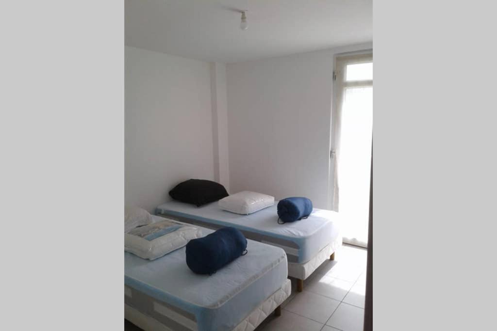 Les Champs Apartamento Cernoy-en-Berry Exterior foto
